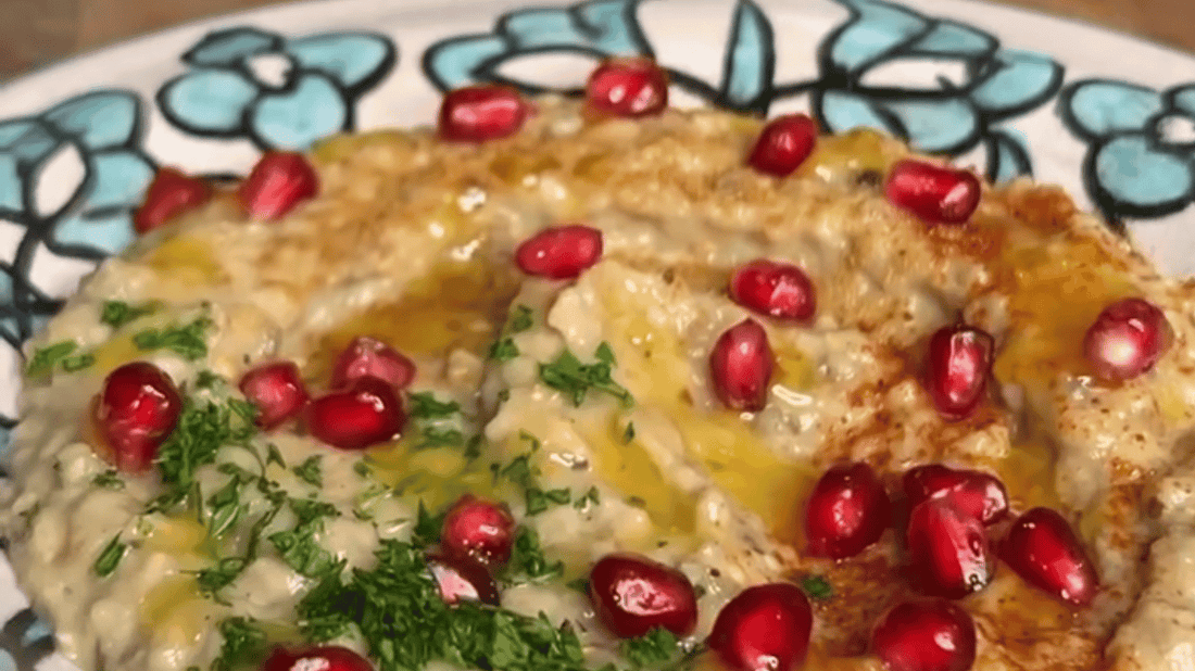 Baba Ganoush con ajo con crema de avellana y almendra