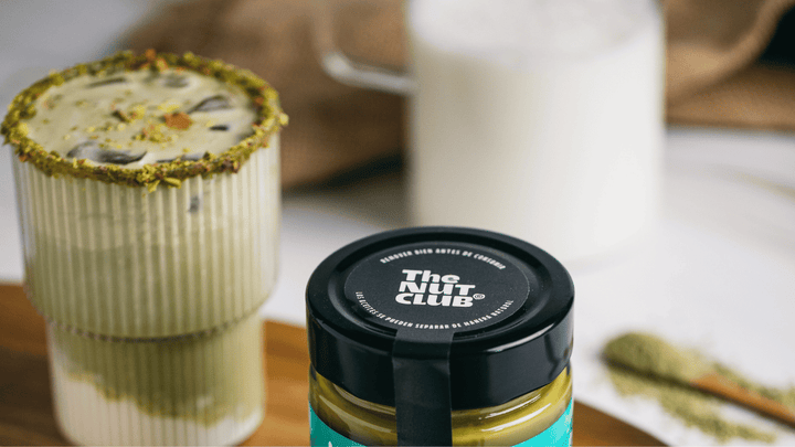 Matcha latte con crema de pistacho y matcha